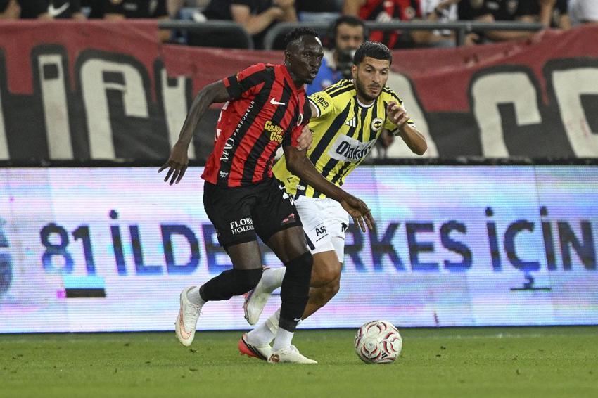 Gençlerbirliği: 2 - Fenerbahçe: 1 Kanarya attı Gençler geri döndü