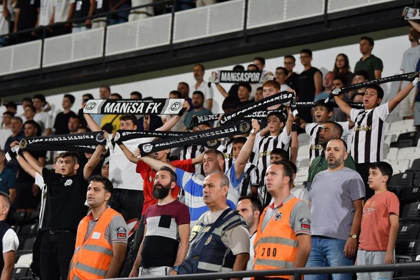 Manisa FK - Vanspor FK maçında gol yağmuru vardı