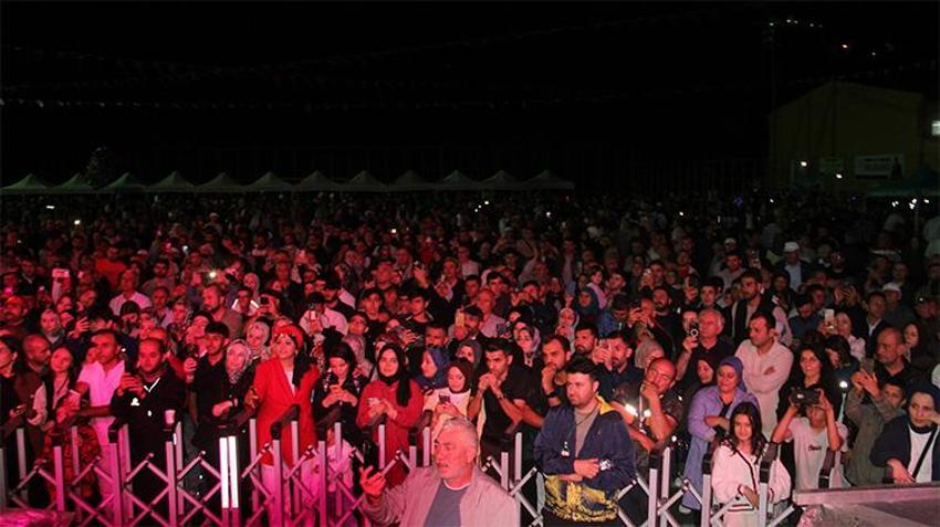 Çamoluk Bal Festivali’nde Rekor teklif! Bal Ağalığı 1,4 milyon liraya alıcı buldu
