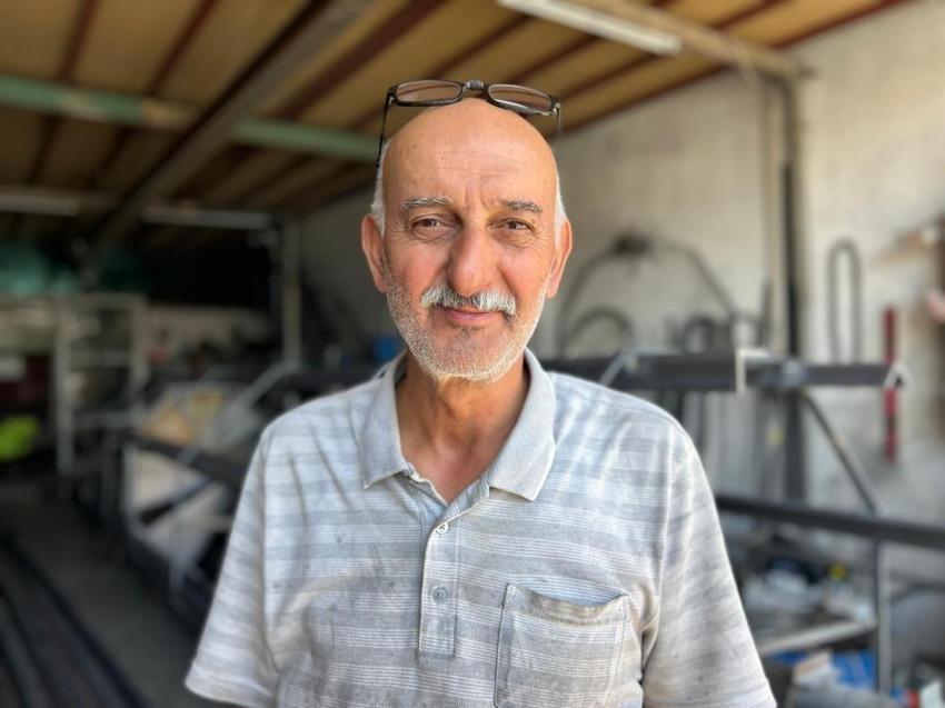 Van'da emekli oldu 100 tane yaptı: İmamlığı bırakıp camiye böyle hizmet etti