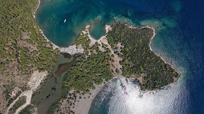 Antalya'da bin yıllık kalıntılar arasında yüzüyorlar! 481 binden fazla kişi ziyaret etti, bu yıl rekor yolda!