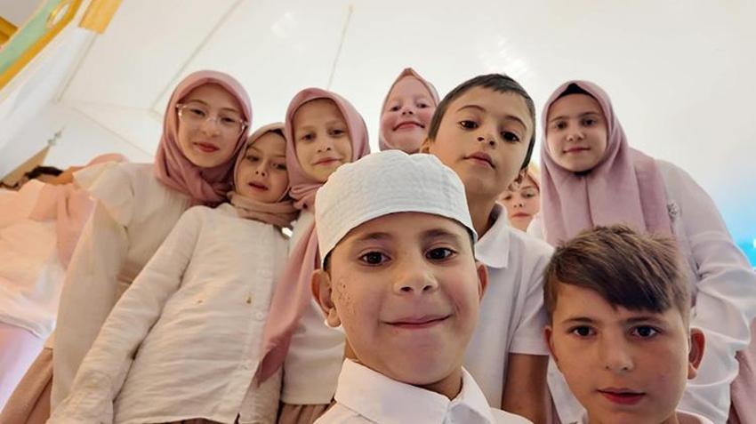 Bursa Tekkeköy'de çocukların yüzünü güldüren bu gelenek 62 yıldır sürdürülüyor!
