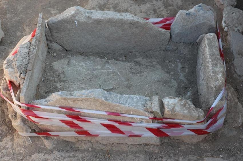 Elazığ'da çiftçi tarlasına fidan dikerken fark etti! 84 metrekarelik mozaiğin altı dev bir Roma yerleşimi çıktı