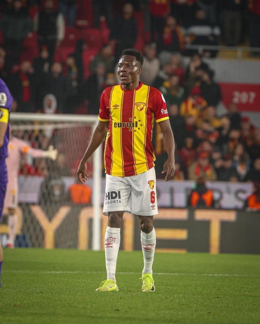Göztepe’nin orta sahası Anthony Dennis ayrılıyor! 10 milyon Euroluk transfer patladı
