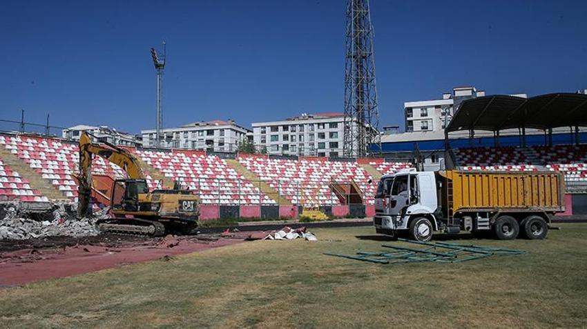 Van Atatürk Stadyumu'nda yıkım başladı! Yerine 15 bin kişilik dev kompleks geliyor!