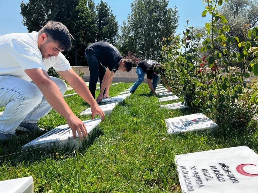 510 şehit için yaptılar: Liseli öğrenciler okul atölyesinde hazırladılar