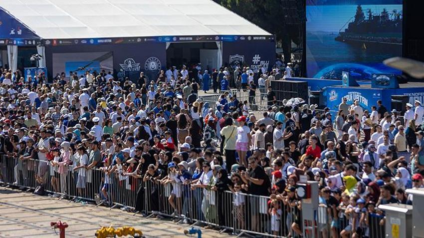 SAT ve SAS Komandolarından TEKNOFEST Mavi Vatan’da nefes kesen gösteri