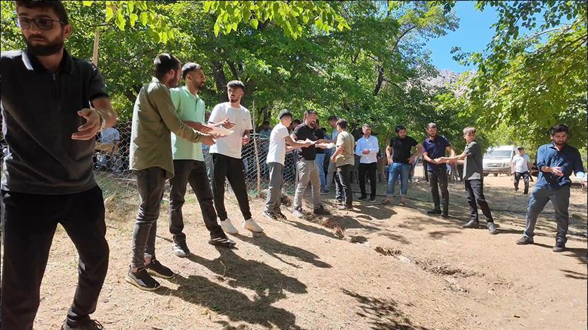 Bingöl'de tepeye gömüldü, köyün kaderi değişti! 300 yıllık gizem: Yapmadığımız sene felaket yaşandı