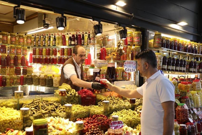 Sivas'ta yok artık dedirten lezzet! Sosyal medya akımı tezgahlara taşındı, kilosu 300 TL'den kapış kapış gidiyor!