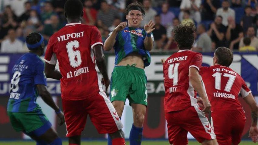 Çaykur Rizespor- Samsunspor maçında 3 puan 2 golle geldi!