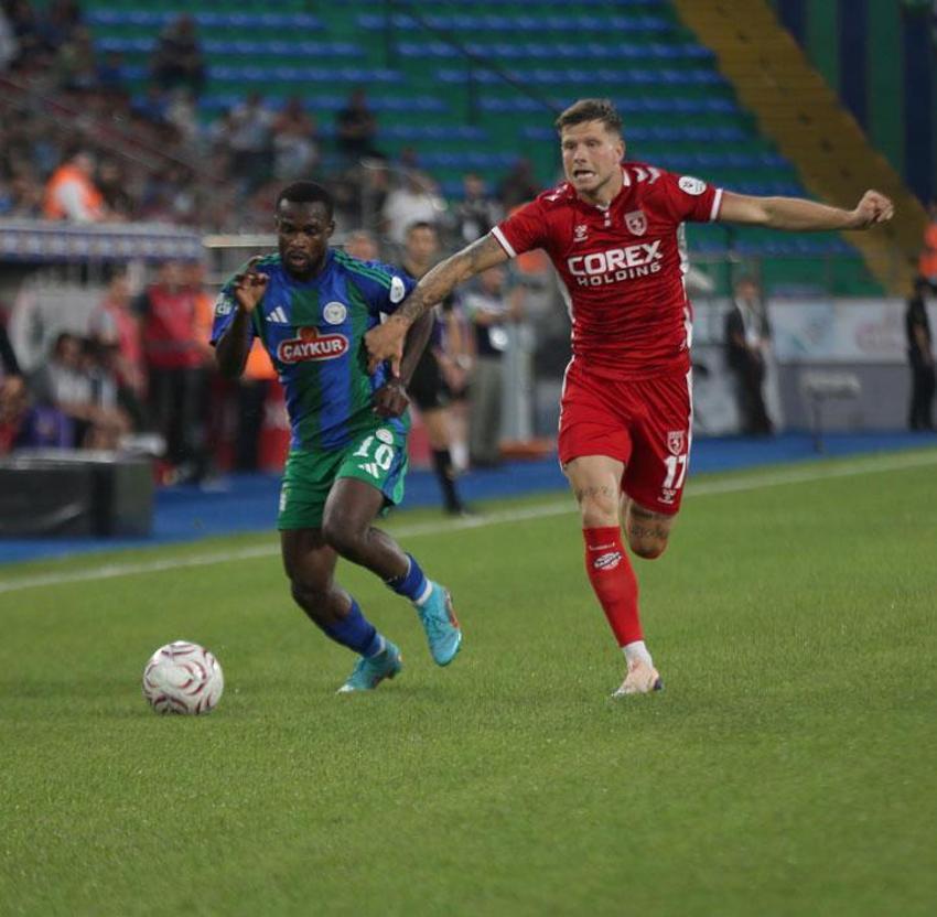 Çaykur Rizespor- Samsunspor maçında 3 puan 2 golle geldi!
