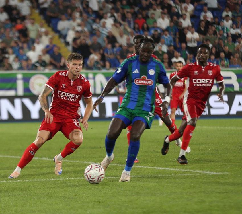 Çaykur Rizespor- Samsunspor maçında 3 puan 2 golle geldi!