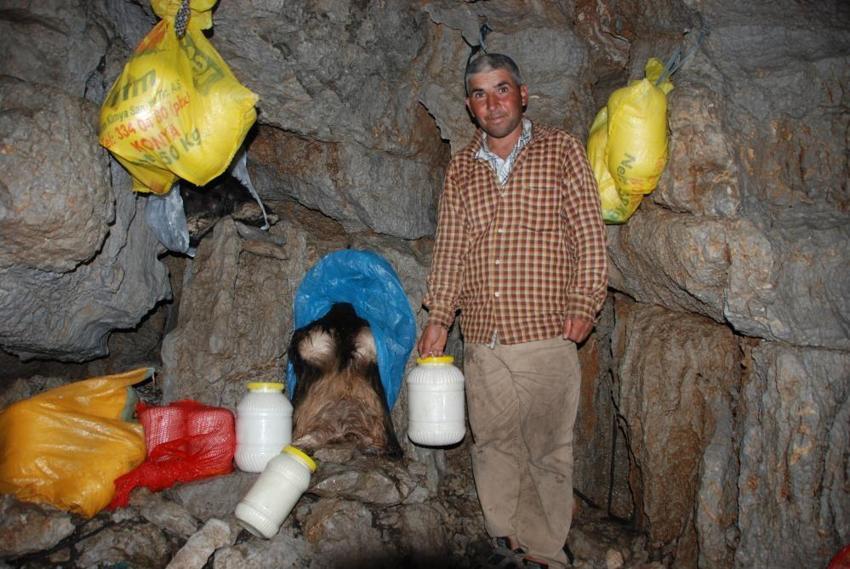 Antalya’da asırlık sır! Buzdolabını unuttular: Üretip 30 metre derinlikte saklıyorlar