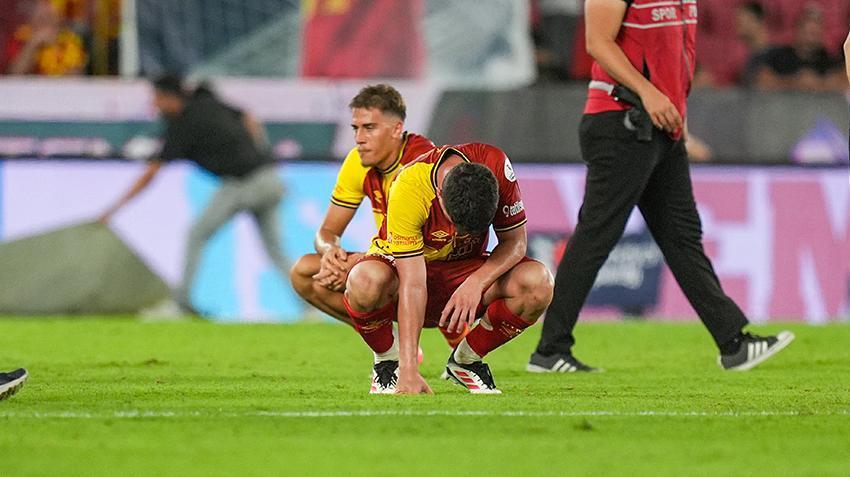 Göztepe'de Stanimir Stoilov yandı! Juan yalan oldu, Sundberg, Godoi kriz çıkarır