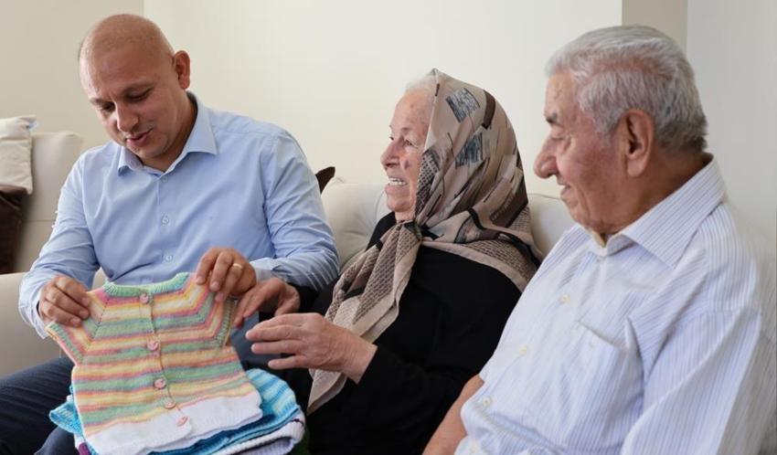 Bir rüya gördü, çocuklar için örmeye başladı: Kırıkkale'de 88 yaşında devam ediyor