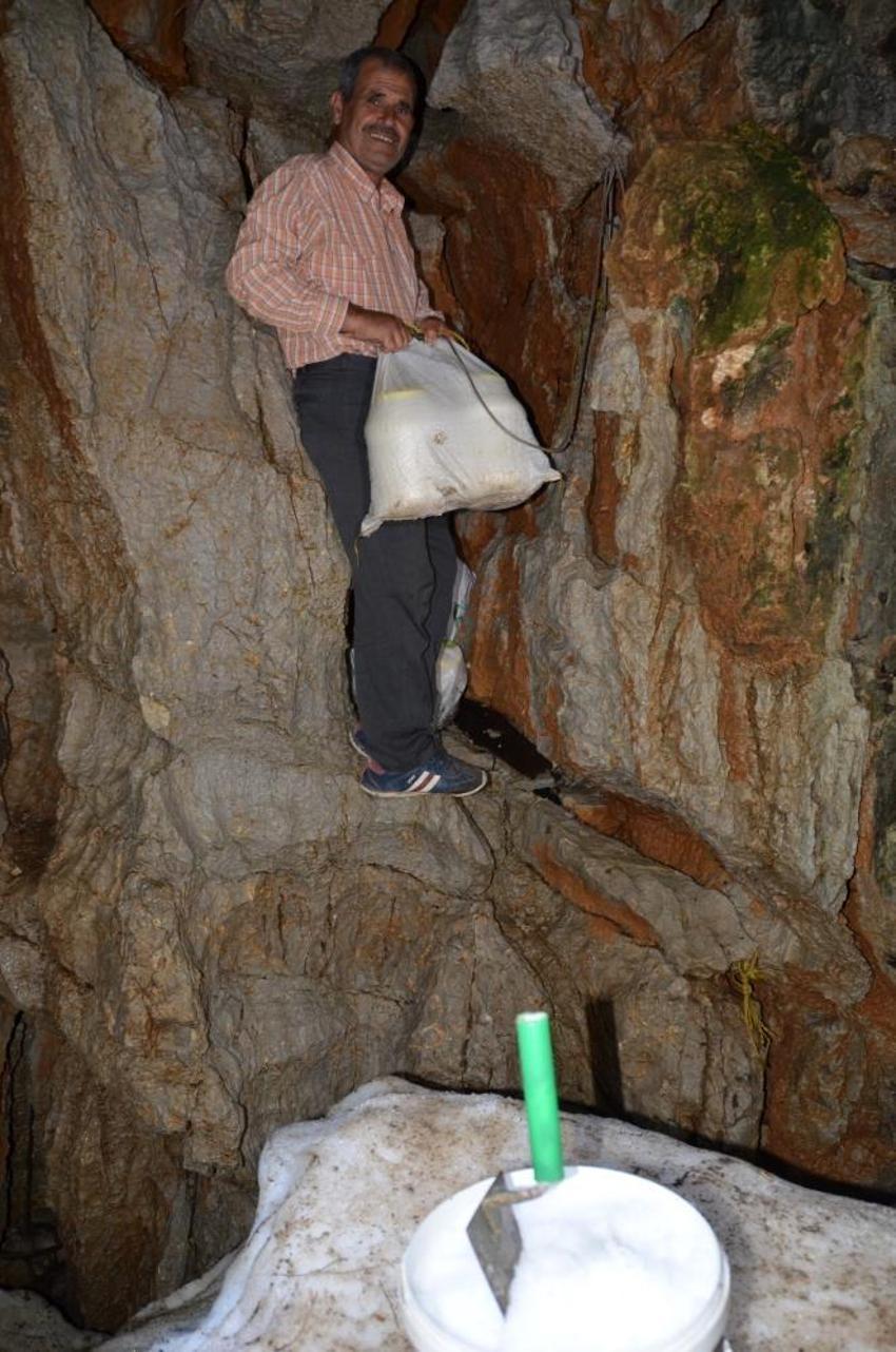Yörüklerin asırlık geleneği: Manavgat pazarlarında kapış kapış gidiyor! Buzdolabı yerine yerin 30 metre altında saklanıyor