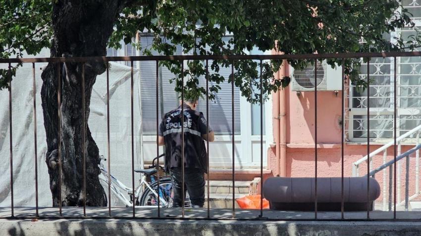 Eşini evin önünde bekledi: Boşanmadan önce ağır yaraladı