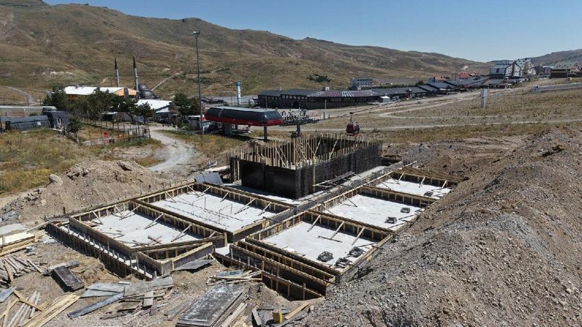 Erciyes 12 ay yaşayan turizm destinasyonuna dönüşüyor! Kentin yeni projesi hızla yükseliyor