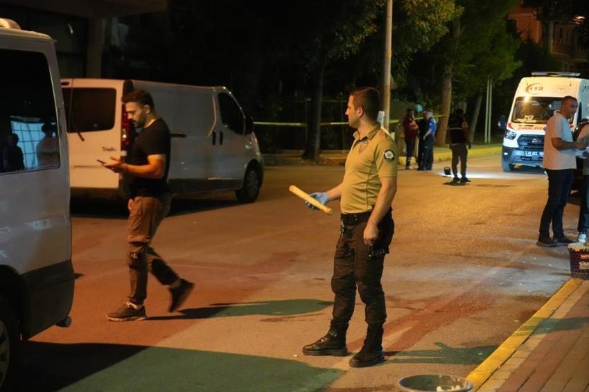 Nişanlı kızı kaçırıp önce kaza yaptılar sonra birbirlerine girdiler: 5 kişi bıçaklandı