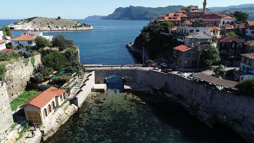 Batı Karadeniz'in incisinde rekor: Amasra'yı ilk 8 ayda 1 milyondan fazla turist ziyaret etti!