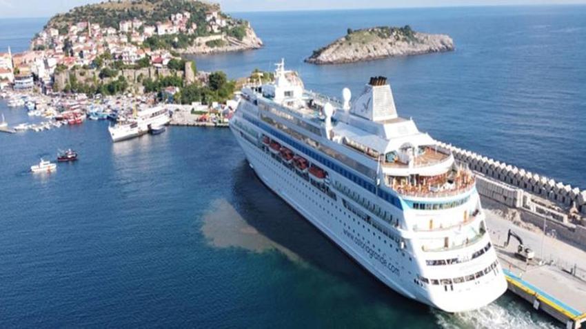 Batı Karadeniz'in incisinde rekor: Amasra'yı ilk 8 ayda 1 milyondan fazla turist ziyaret etti!