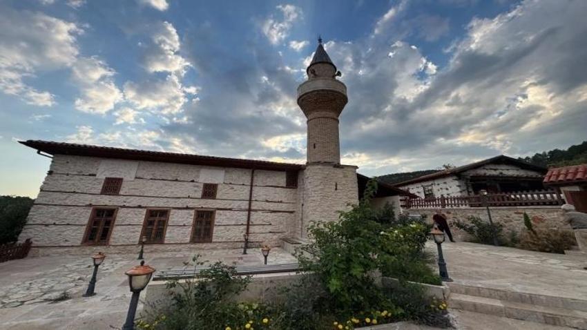 Antalya'da 55 kişilik mahalle: 600 yıllık camisi, 350 yıllık evleri var!