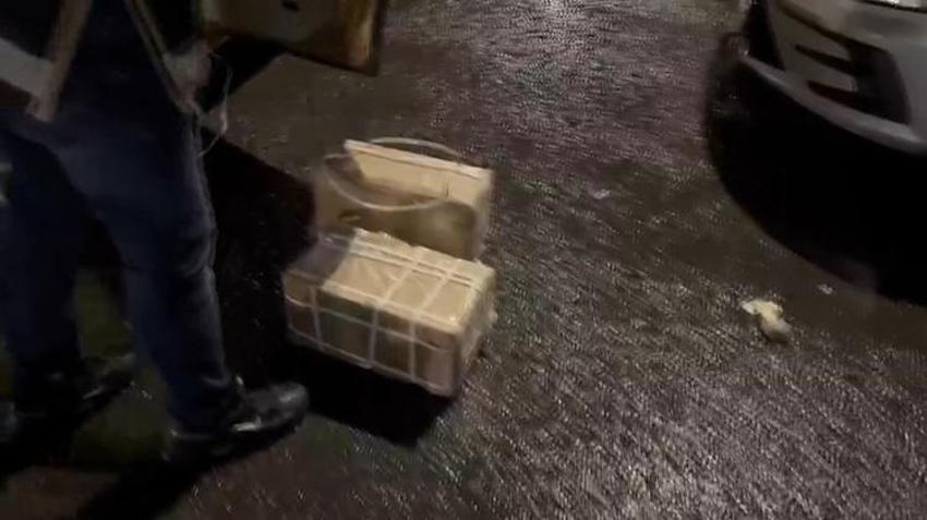 İstanbul'da büyük silah operasyonu! 120 tabanca ele geçirildi, 3 şüpheli gözaltında!