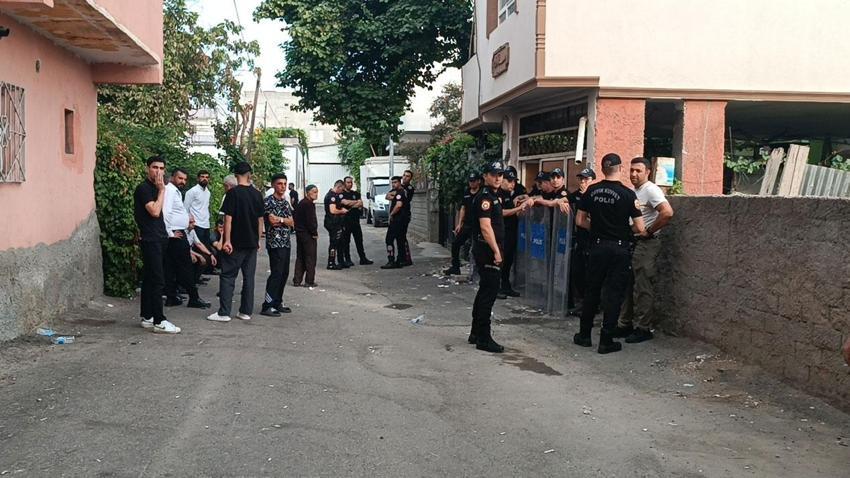 Batman’da kan donduran vahşet! Annesini öldürüp çöp konteynerine attı
