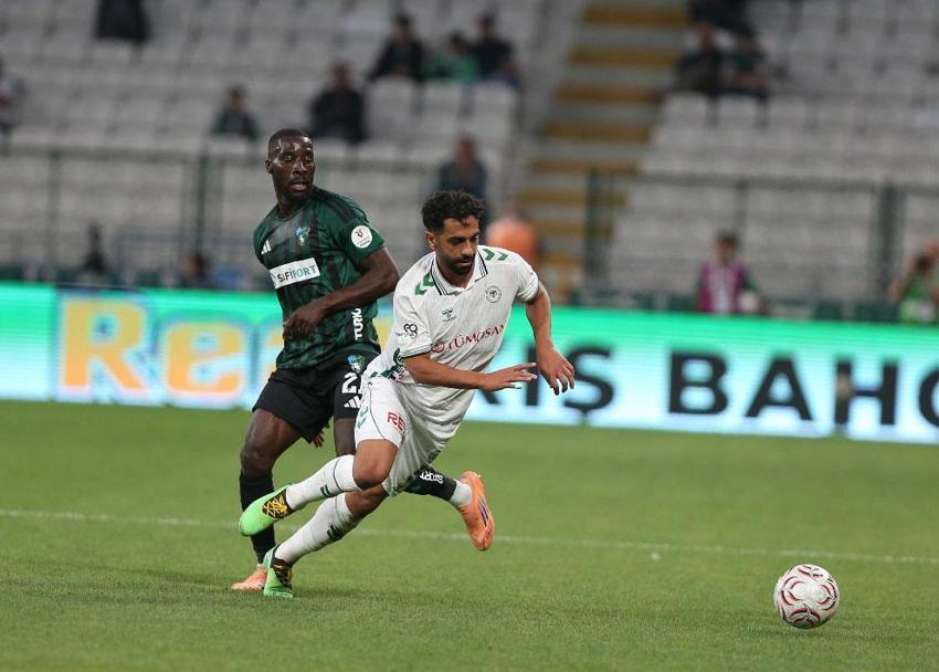 Konyaspor - Kocaelispor maçında açılış ev sahibinden kapanış misafirden
