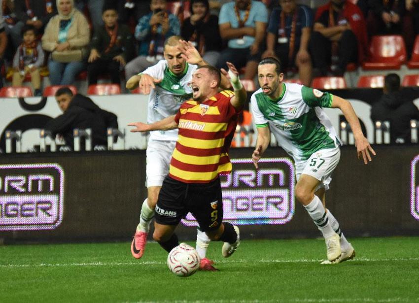 Kayserispor - Bursaspor maçında 3 puan 2 golle geldi!