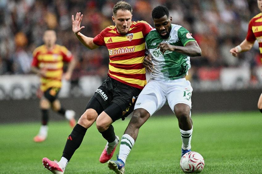 Kayserispor - Bursaspor maçında 3 puan 2 golle geldi!