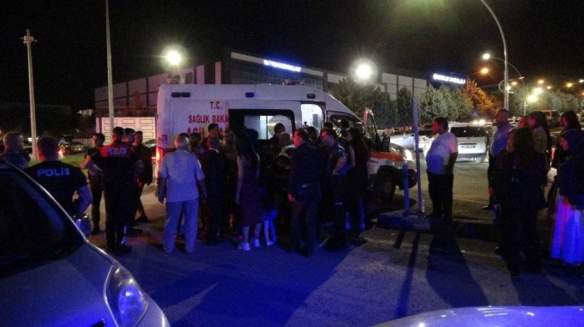 Düğünde halay sırasında 'elini tuttun' kavgasında 3 kişi yaralandı