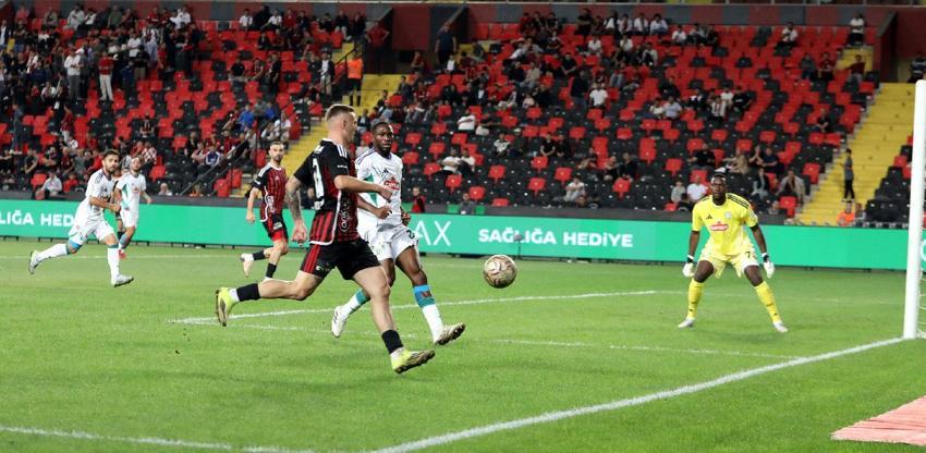 Gaziantep FK sahasında Çaykur Rizespor'a kaybetti