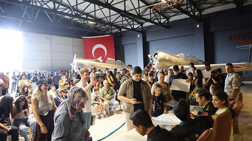 İstanbul Hava Müzesi'nde SOLOTÜRK kuyruğu