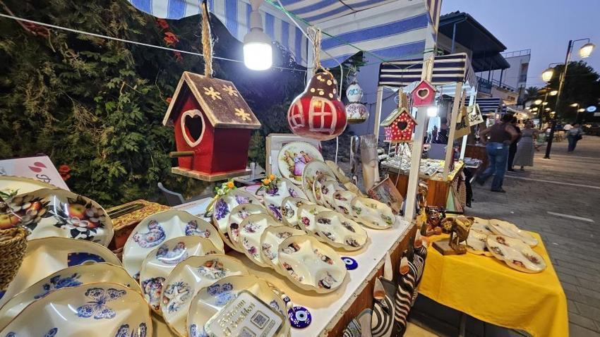 Hataylı depremzede kadınlar alın terini kazanca dönüştürüyor: Tezgahlar el emeğiyle dolup taştı