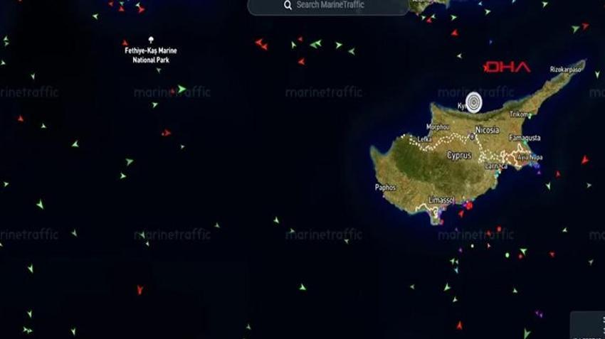 Girne'de yüzlerce kişiyi taşıyan gemi alabora oldu! KKTC Başbakanı Ünal Üstel: 'Çok üzgünüz can kayıplarımız var'