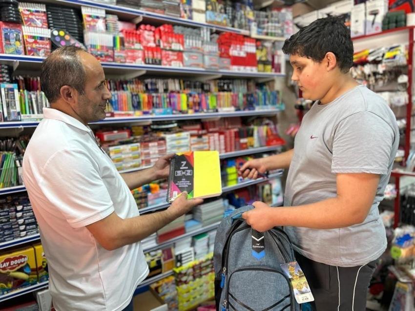 Van'da okul alışverişi başladı: Öğrencilerin çanta maliyeti belli oldu
