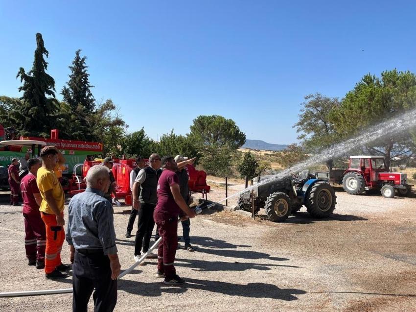Manisa'da orman yangınlarına karşı 3 tonluk kuvvet! 3 kooperatife teslim edildi