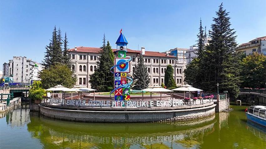 'Türkiye’nin Venedik’inde festival heyecanı! 'Porsuk akıyor, dünya Eskişehir'de buluşuyor'