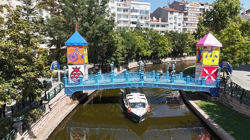 'Türkiye’nin Venedik’inde festival heyecanı! 'Porsuk akıyor, dünya Eskişehir'de buluşuyor'