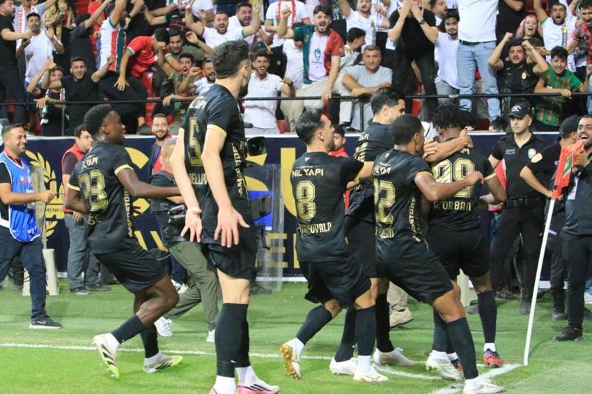 Amedspor, Trabzonspor'u yendi! Fatih Tekke itiraf etti: 18 aydır çok uyardım