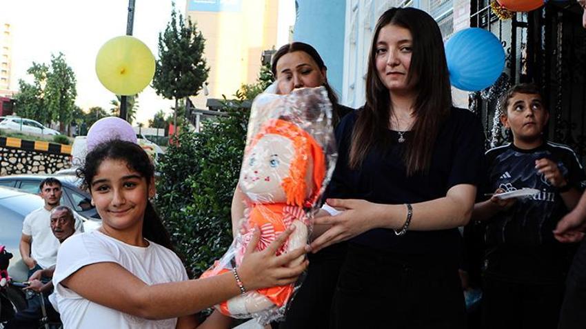 Adana'da bir mucize gerçekleşmişti! 12'inci kattan düşüp kurtulan Ecrin hayalini gerçekleştirdi