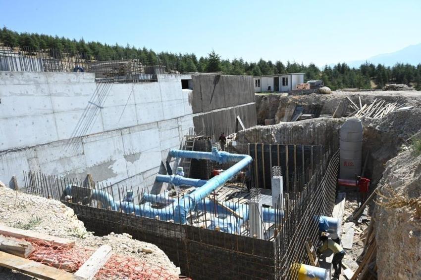 Isparta'nın suyuna erişim için devreye alındı: Mahalleye inşa ediliyor