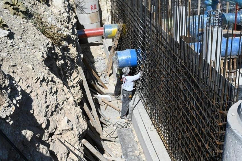 Isparta'nın suyuna erişim için devreye alındı: Mahalleye inşa ediliyor