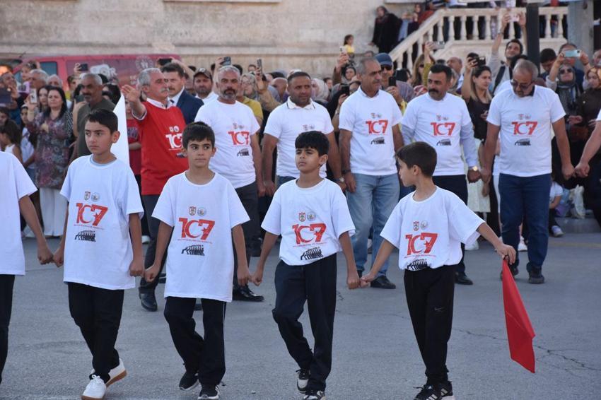 Sivas Kongresi'nin 107'nci yılı! Şehirde 1058 kişilik 'Sivas Halayı'