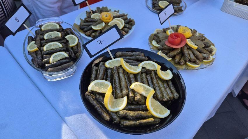 Süleymanpaşa'da sarma ve tatlılar yarıştı