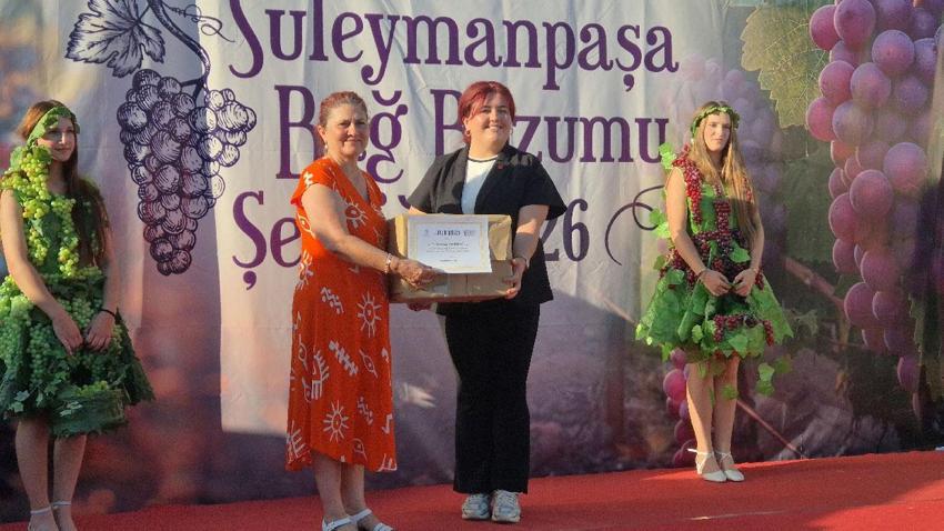 Süleymanpaşa'da sarma ve tatlılar yarıştı