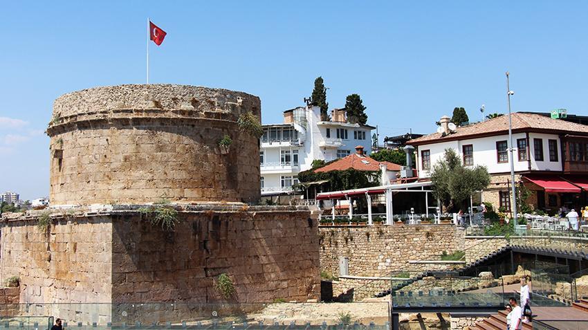 Antalya'da günde 40 bin kişi akın ediyor! Turizmciler bile şaştı: Değeri katlanacak