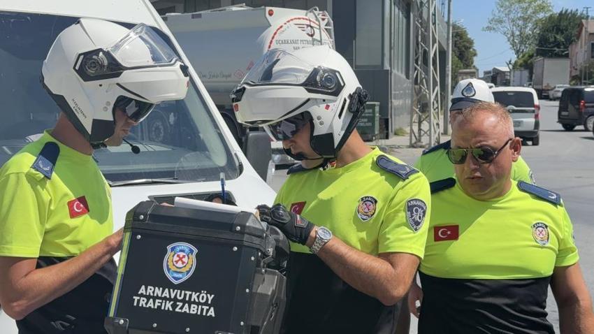 Kasalar dolusu bozulmuş balığı araziye döken şahsa 40 bin lira ceza!