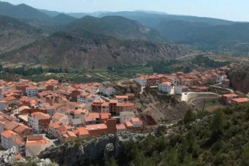 Belediye Başkanı köye taşınana ev ve iş veriyor: 200 kişilik kontenjan var